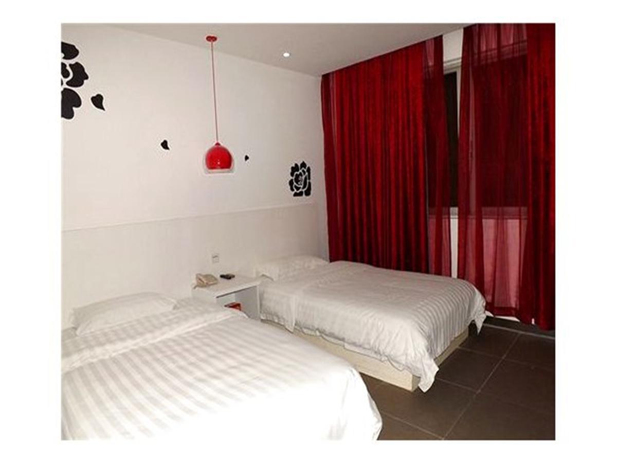 V8 Hotel Xilang Subway Branch Kuangcsou Kültér fotó